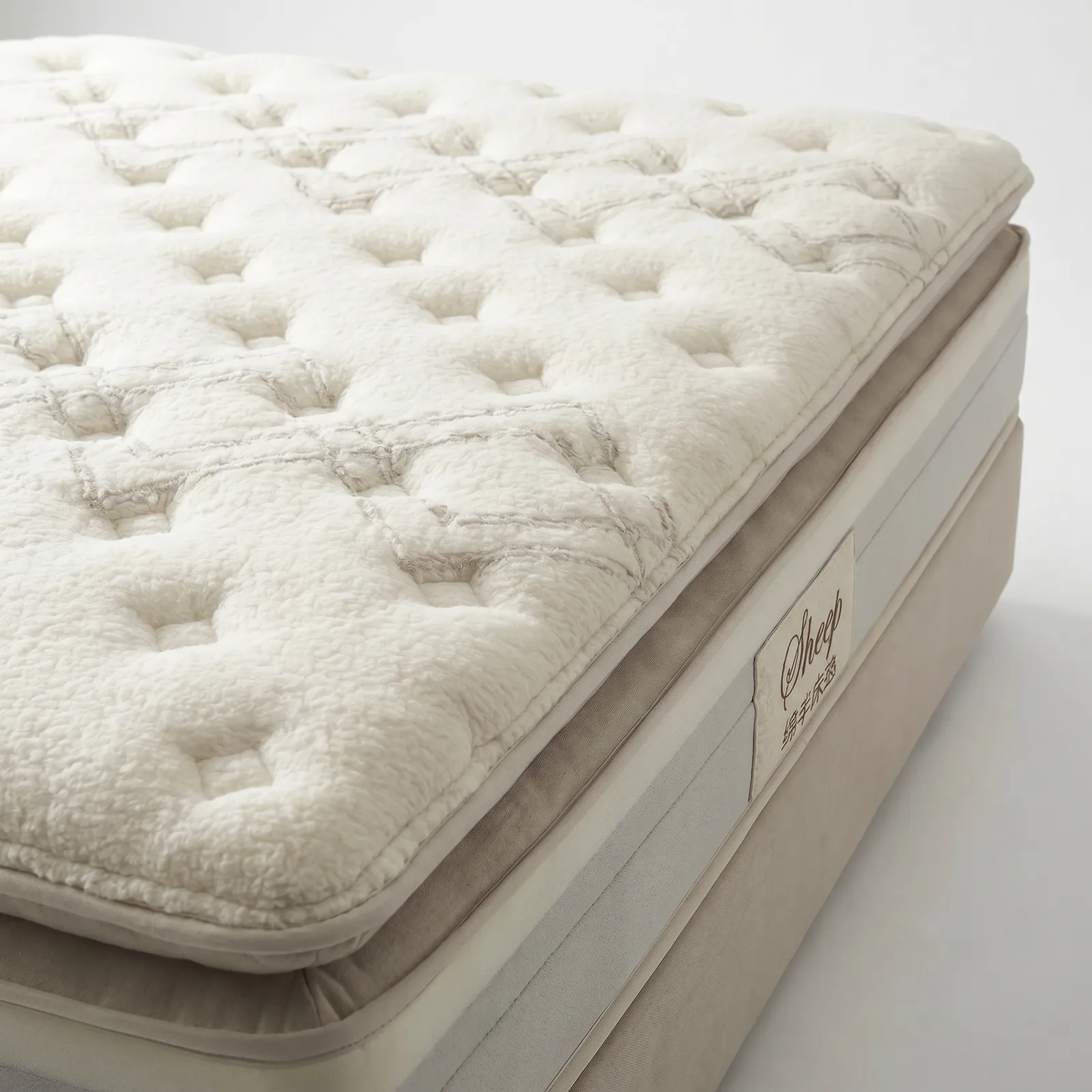 The Archini Living Sheep Mattress - material and finish detail